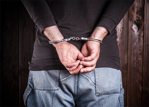 Difference between a felony and misdemeanor charge Difference between a felony and misdemeanor charge